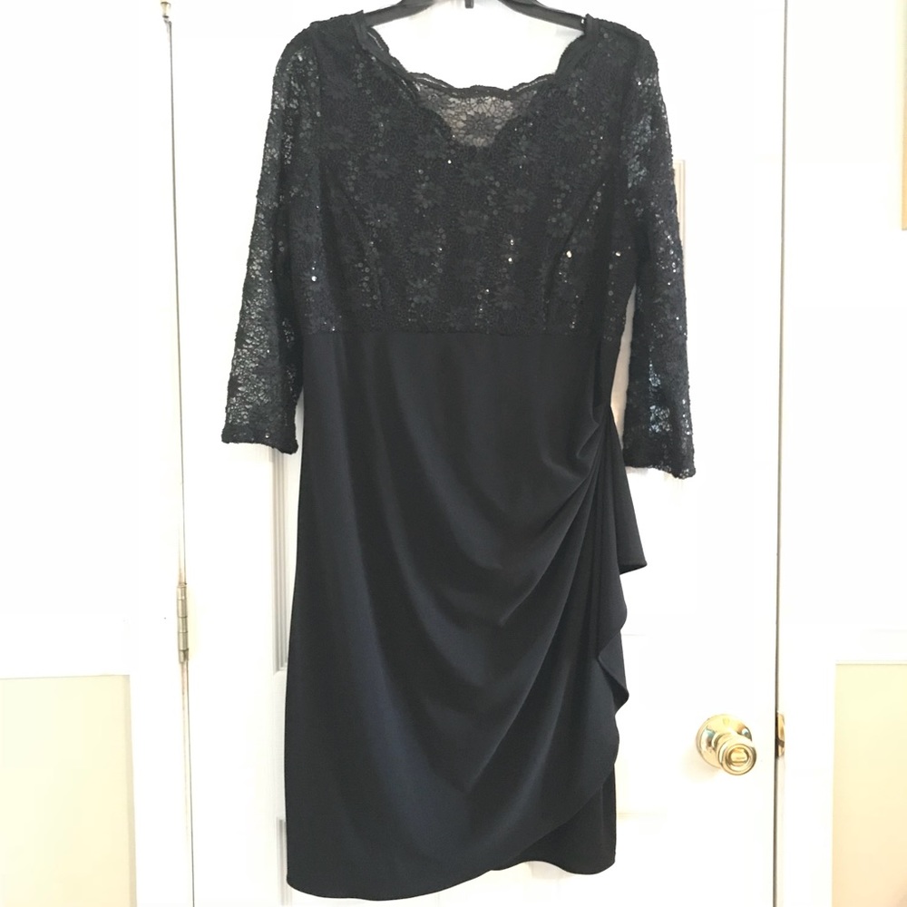 Gorgeous black evening dress for a 10-12